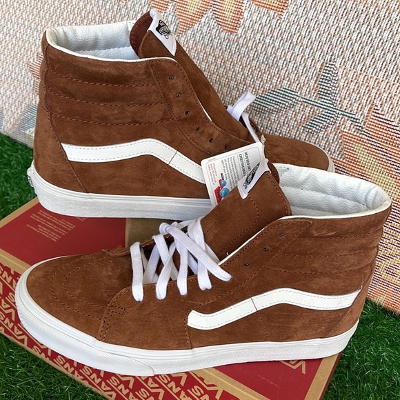 Vans Men’s Sk8-Hi
Pig Suede Tortoise Shell
VN0A7Q5N1RE
Sneakers - Picture 11 of 16